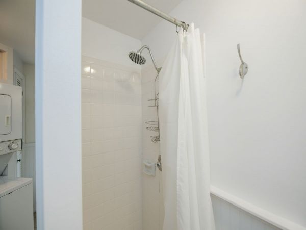 Anna Maria Three Bedroom Vacation Rental Sleeps 8 Guests