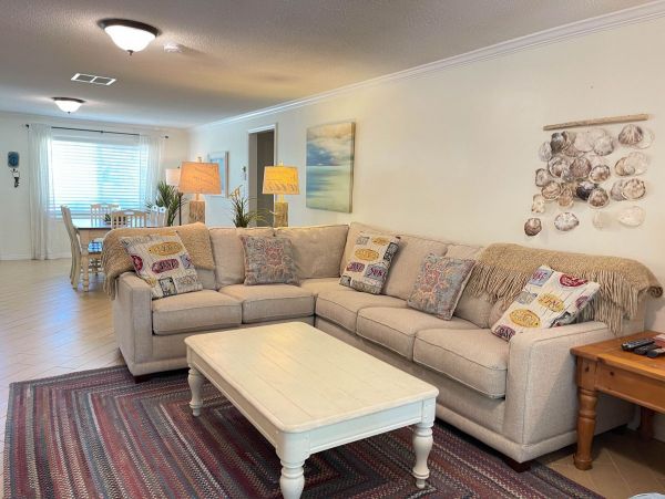 Anna Maria Three Bedroom Vacation Rental Sleeps 8 Guests