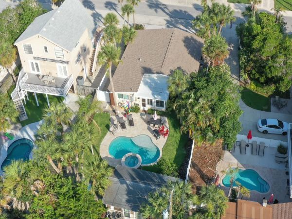 Anna Maria Three Bedroom Vacation Rental Sleeps 8 Guests