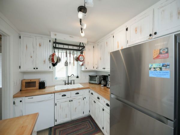Anna Maria Three Bedroom Vacation Rental Sleeps 8 Guests