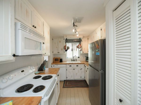 Anna Maria Three Bedroom Vacation Rental Sleeps 8 Guests