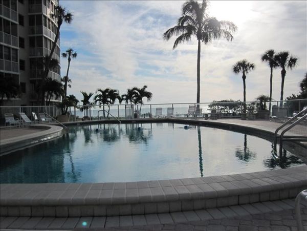 Siesta Key Beachfront Three Bedroom Villa Communal Pool