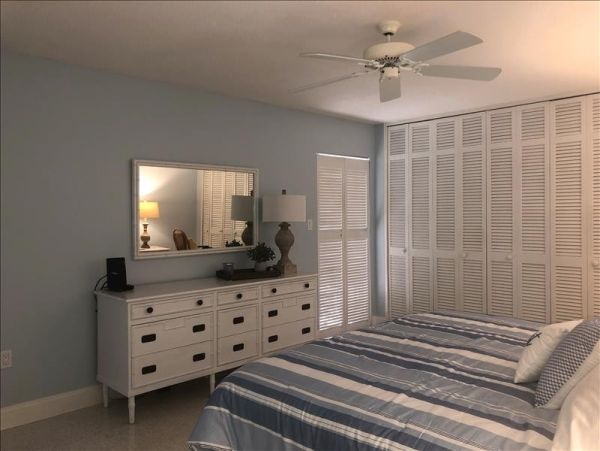 Siesta Key Beachfront Three Bedroom Villa Communal Pool