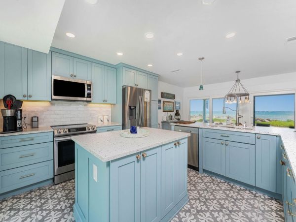 Manasota Key Beachfront Vacation Rental - Luxury Gulf-Front Home with Pool & Ocean Views
