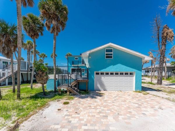 Manasota Key Beachfront Vacation Rental - Luxury Gulf-Front Home with Pool & Ocean Views