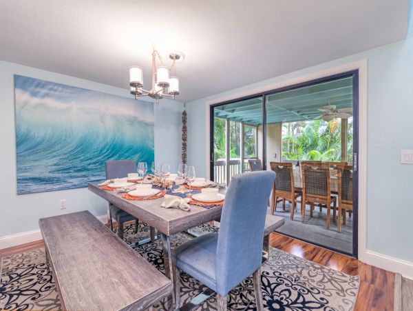 Siesta Key Four Bedroom Vacation Home Sleeps Twelve Guests