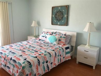 Guest  bedroom - Queen bed