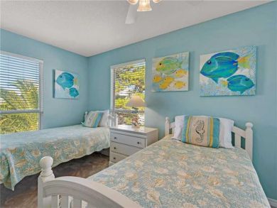 Twin Bedroom