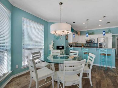 Kitchen & Dining Area