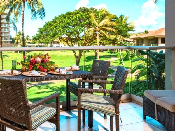 One Bedroom Beach Condo Communal Pool Sleeps Four Guests