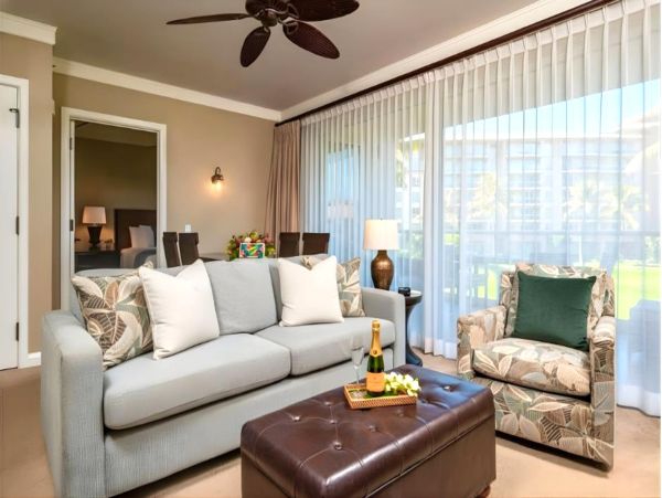 One Bedroom Beach Condo Communal Pool Sleeps Four Guests