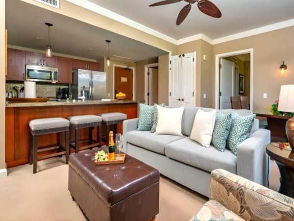 One Bedroom Beach Condo Communal Pool Sleeps Four Guests
