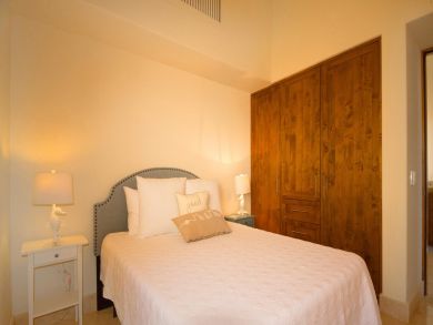 Wow one of the Best Five Bedroom Rentals Take a Peek