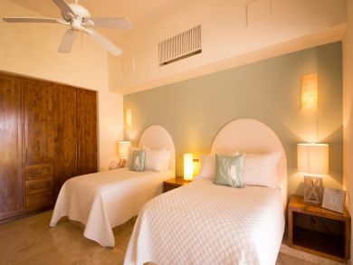 Wow one of the Best Five Bedroom Rentals Take a Peek