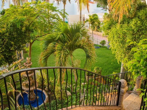 Seven Bedrooms, A Palace of a Villa Perfect for Events!