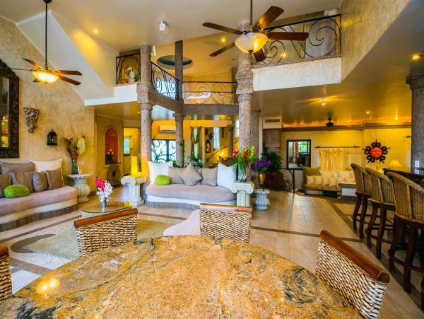 Seven Bedrooms, A Palace of a Villa Perfect for Events!