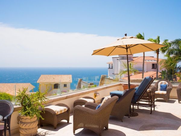Seven Bedrooms, A Palace of a Villa Perfect for Events!