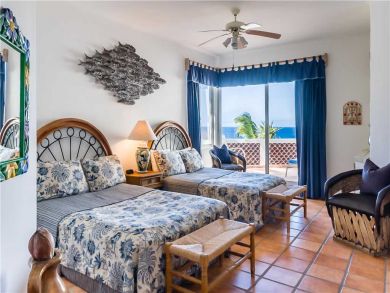Los Cabos Vacation Pool Villa Four Bedrooms & Ocean Views Los Cabos Vacation Pool Villa Four Bedrooms & Ocean Views