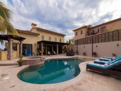 Views are Spectacular a Great Vacation Villa