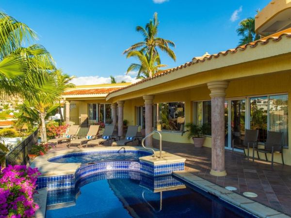 Oceanfront Villa Los Cabos