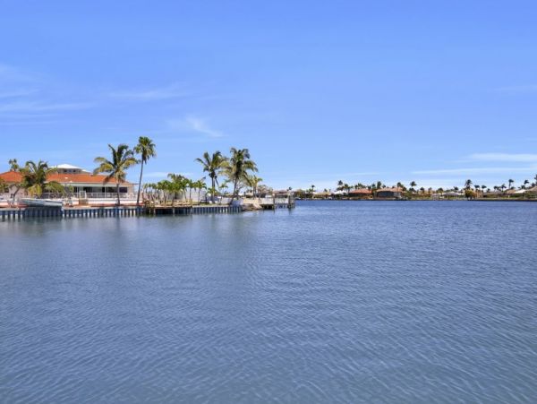 Marco 5 Bedroom Vacation Rental with Private Pool Sleeps 10