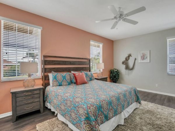 Marco 5 Bedroom Vacation Rental with Private Pool Sleeps 10