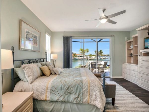 Marco 5 Bedroom Vacation Rental with Private Pool Sleeps 10