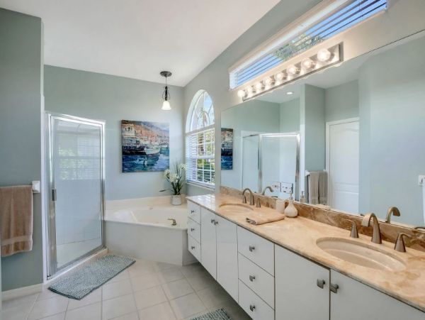 Marco 5 Bedroom Vacation Rental with Private Pool Sleeps 10