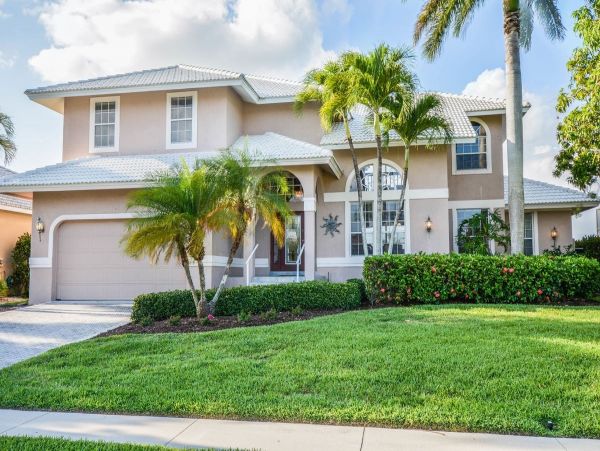 Marco 5 Bedroom Vacation Rental with Private Pool Sleeps 10