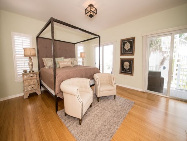 Anna Maria Luxury Rental Only Two Homes Back From the Beach