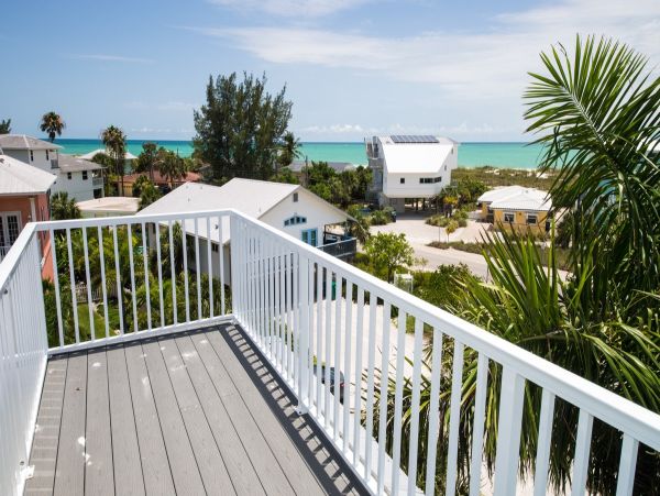 Anna Maria Luxury Rental Only Two Homes Back From the Beach