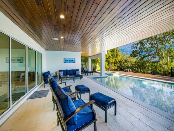 Anna Maria Four Bedroom Home Sleeps 8 Guests Private Pool