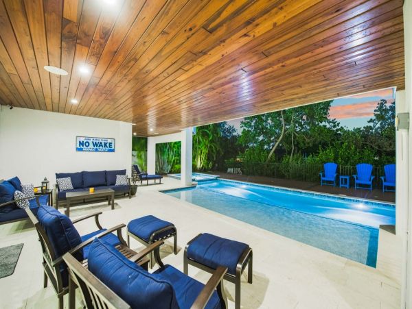 Anna Maria Four Bedroom Home Sleeps 8 Guests Private Pool