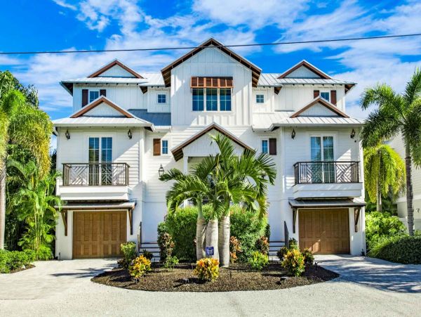 Anna Maria Four Bedroom Home Sleeps 8 Guests Private Pool