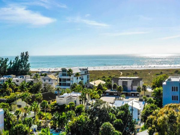 Large Siesta Key Family Vacation Townhome Dock Access
