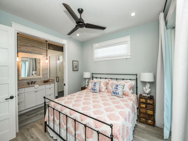 Large Siesta Key Family Vacation Townhome Dock Access