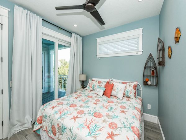 Large Siesta Key Family Vacation Townhome Dock Access