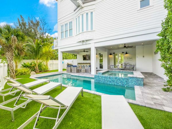 Large Siesta Key Family Vacation Townhome Dock Access