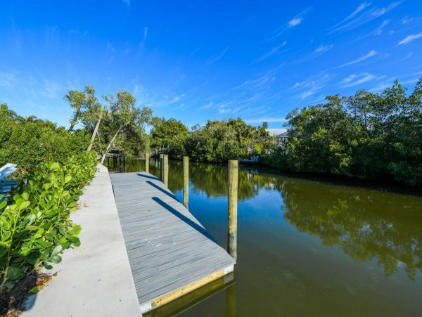 Large Siesta Key Family Vacation Townhome Dock Access