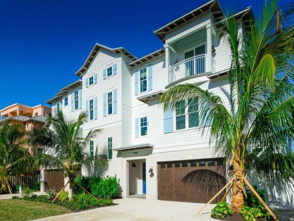 Large Siesta Key Family Vacation Townhome Dock Access