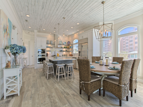 Five Bedroom Destin Vacation Rental Sleeps 14 Communal Pool