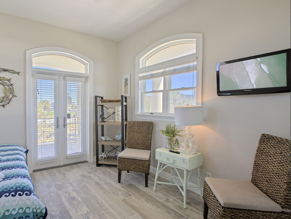Five Bedroom Destin Vacation Rental Sleeps 14 Communal Pool