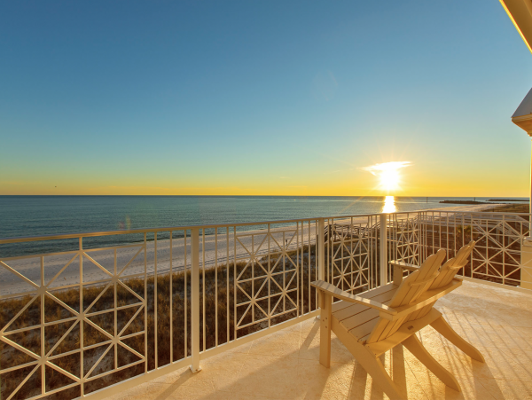 Five Bedroom Destin Vacation Rental Sleeps 14 Communal Pool