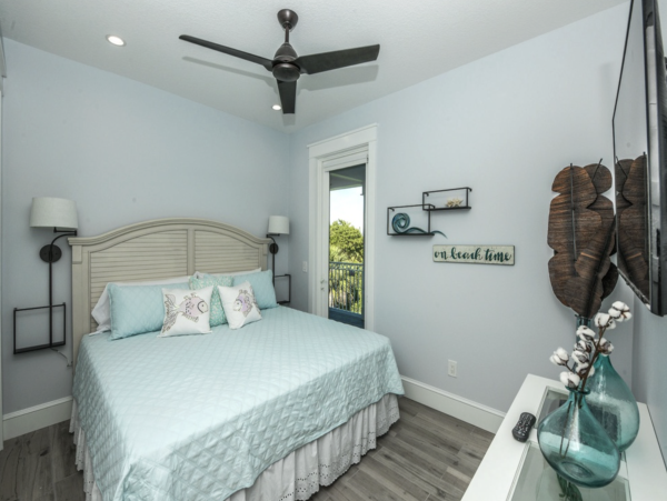 Siesta Key Luxury Vacation Rental Beach House with Pool & Rooftop Deck