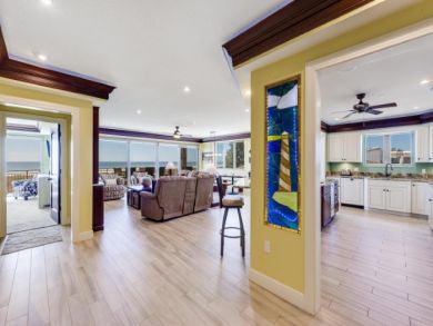 Penthouse 4 Bedroom Condo Full Gulf Views Sleeps 8