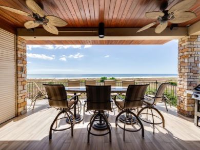 Penthouse 4 Bedroom Condo Full Gulf Views Sleeps 8