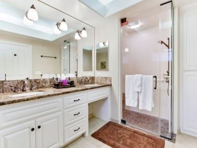 Bathroom with Tub & Shower