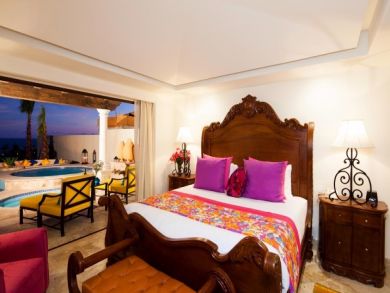 Cabo Corridor Awaits Your Arrival Golf, Pool, Beaches.