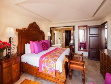 Cabo Corridor Awaits Your Arrival Golf, Pool, Beaches.