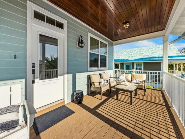 Four Bedroom Vacation Rental Sleeps 8 Private Pool